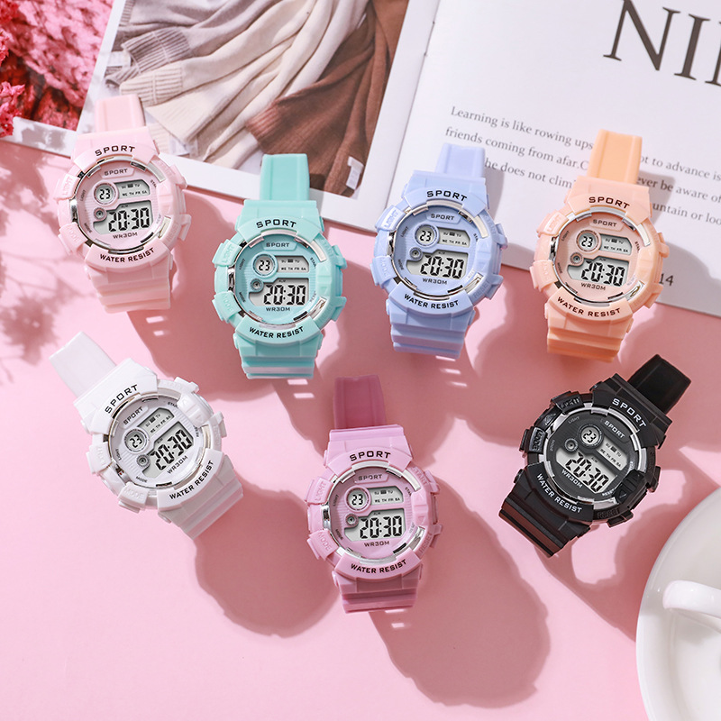 Fashion Kids Watches Luminous  - مراجعة Smartwatch Watches Kids وسعره