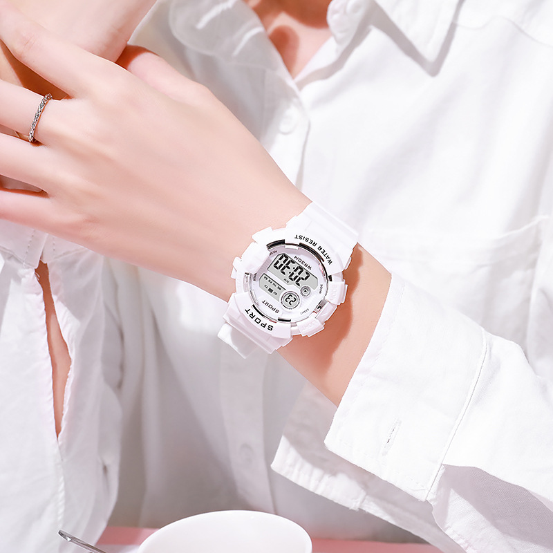 Fashion Kids Watches Luminous  - مراجعة Smartwatch Watches Kids وسعره