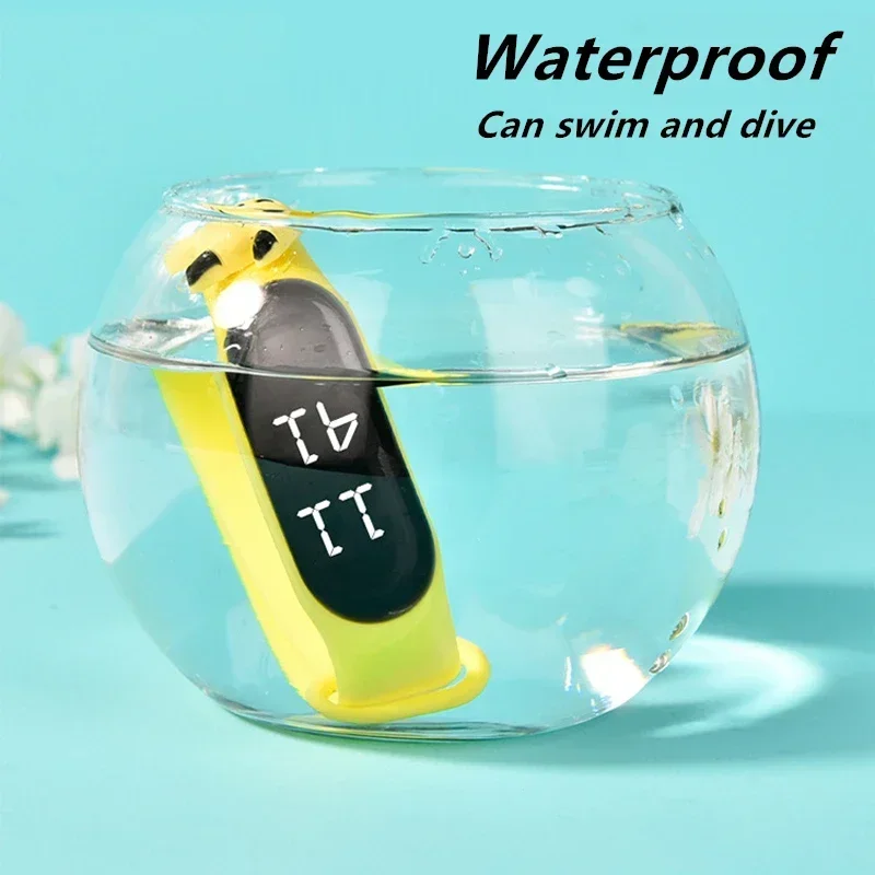 Waterproof Children Smart Touc - مراجعة Smartwatch Watches Kids وسعره