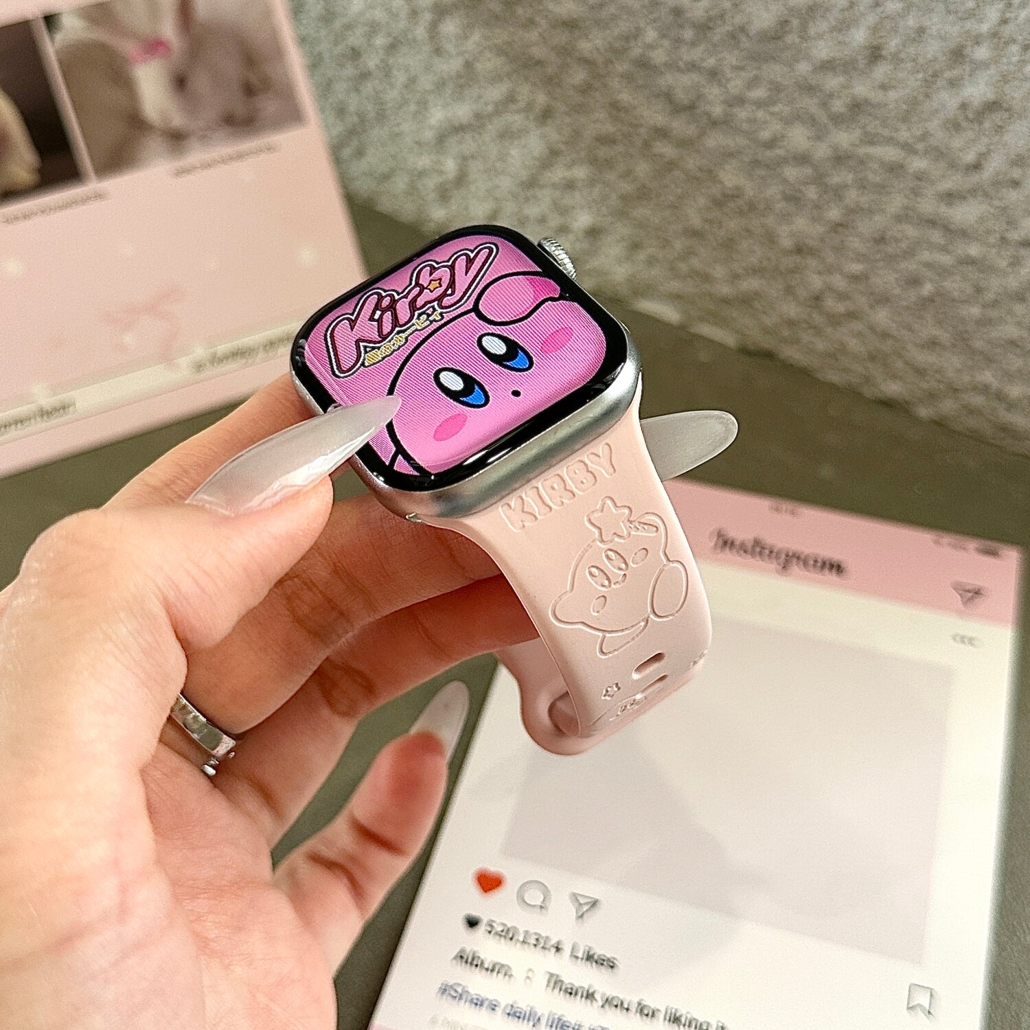Kawaii Kirby Apple Pink Watch  - مراجعة Apple Watch Band وسعره